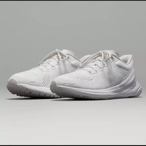 Blissfeel women’s running shoe